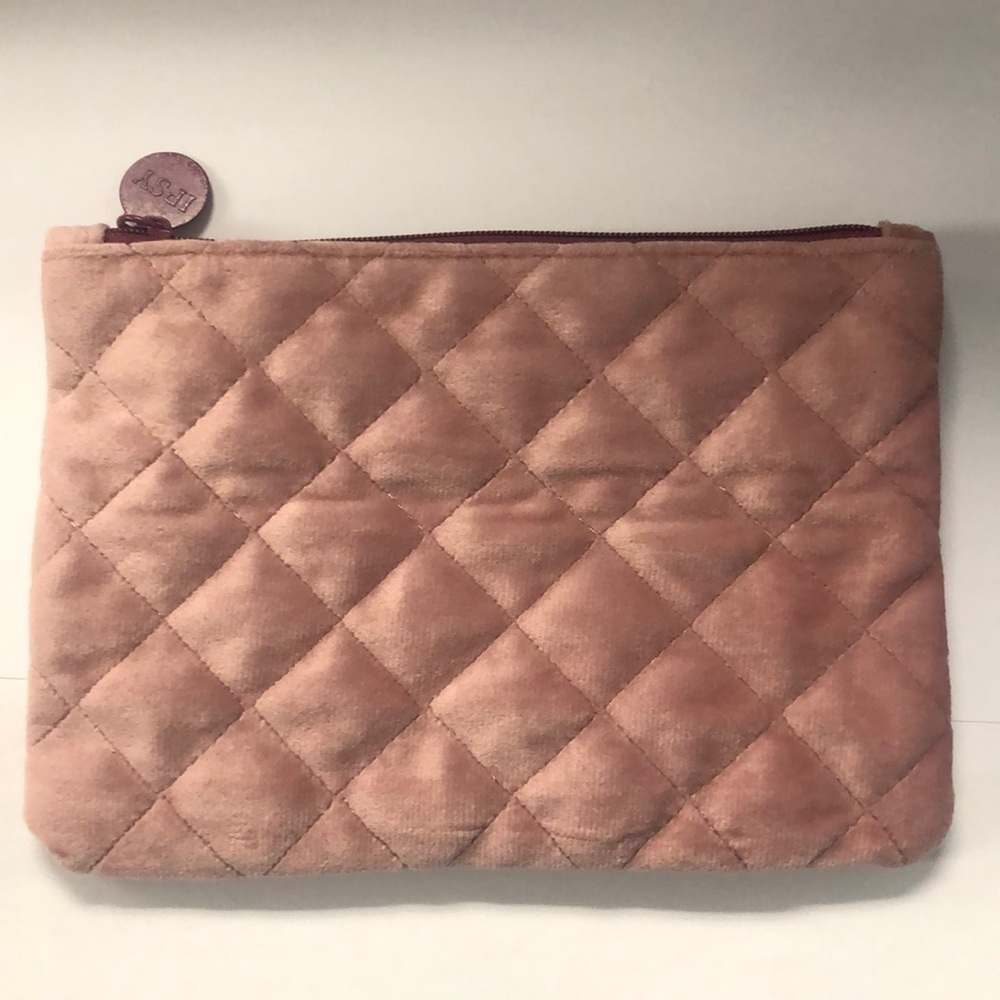 Ipsy pink quilted makeup bag